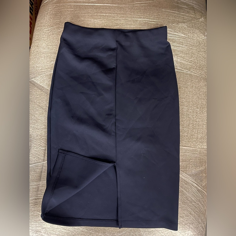Pencil skirt - Picture 2 of 3